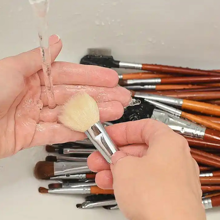Joyrich (Huizhou) Cosmetics teaches you how to clean makeup brushes step by step